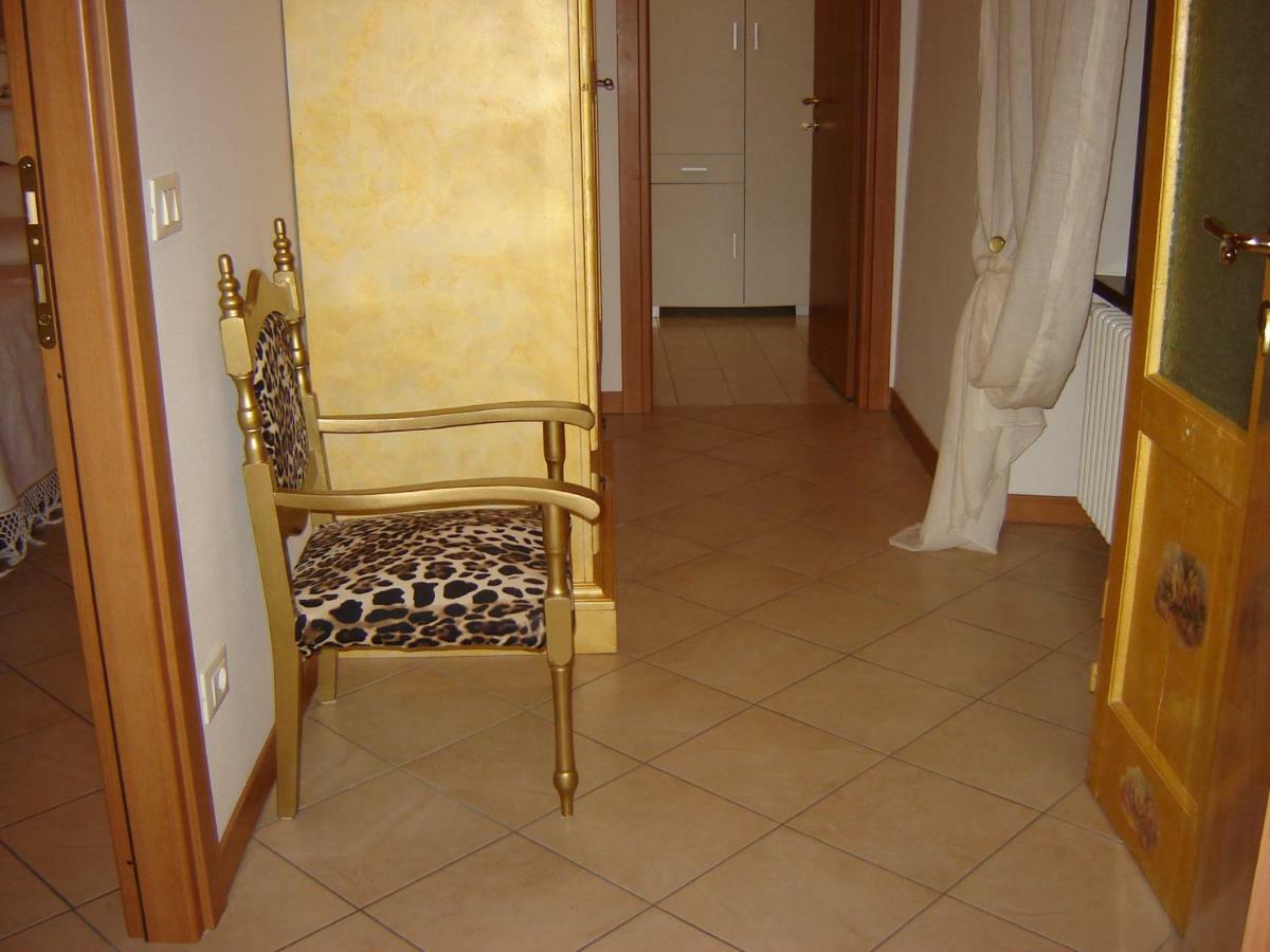 Casa Del Sole Appartamento N° 2 White And Gold Room Gavardo Extérieur photo