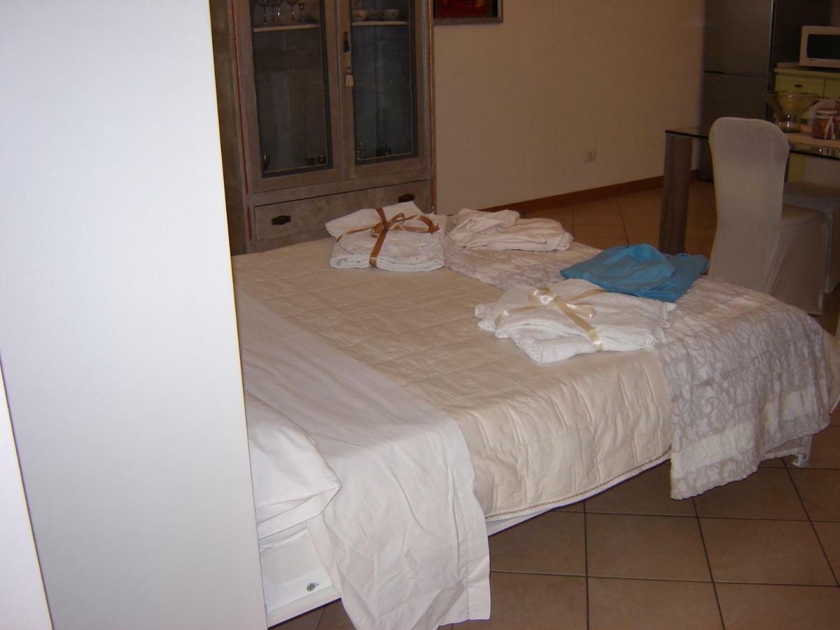 Casa Del Sole Appartamento N° 2 White And Gold Room Gavardo Extérieur photo