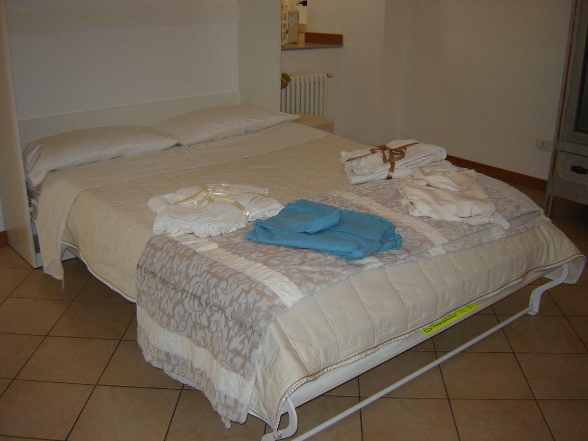 Casa Del Sole Appartamento N° 2 White And Gold Room Gavardo Extérieur photo