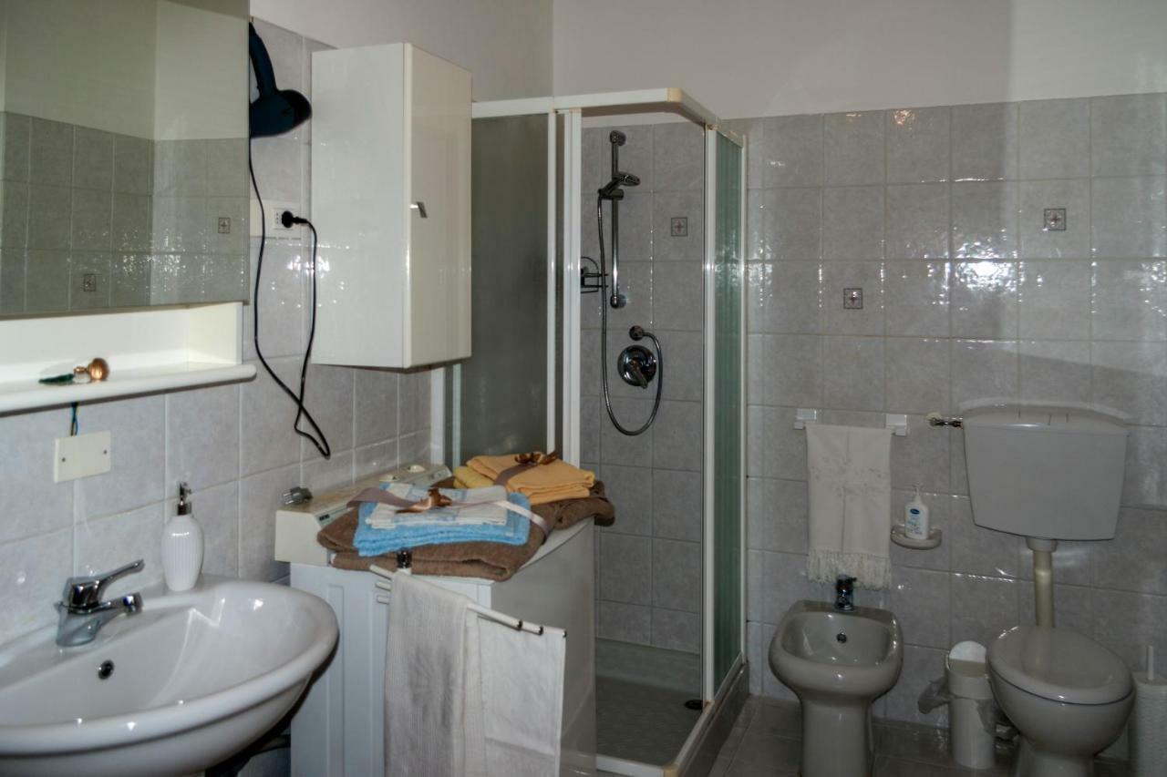 Casa Del Sole Appartamento N° 2 White And Gold Room Gavardo Extérieur photo