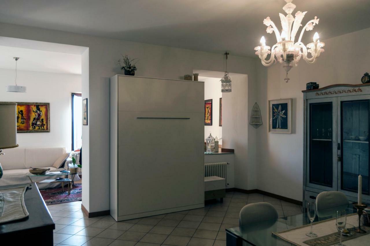 Casa Del Sole Appartamento N° 2 White And Gold Room Gavardo Extérieur photo